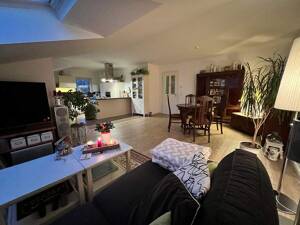 Schicke Wohnung mit großer Dachterrasse am Park – 22547 Hamburg – Vorschaubild 3