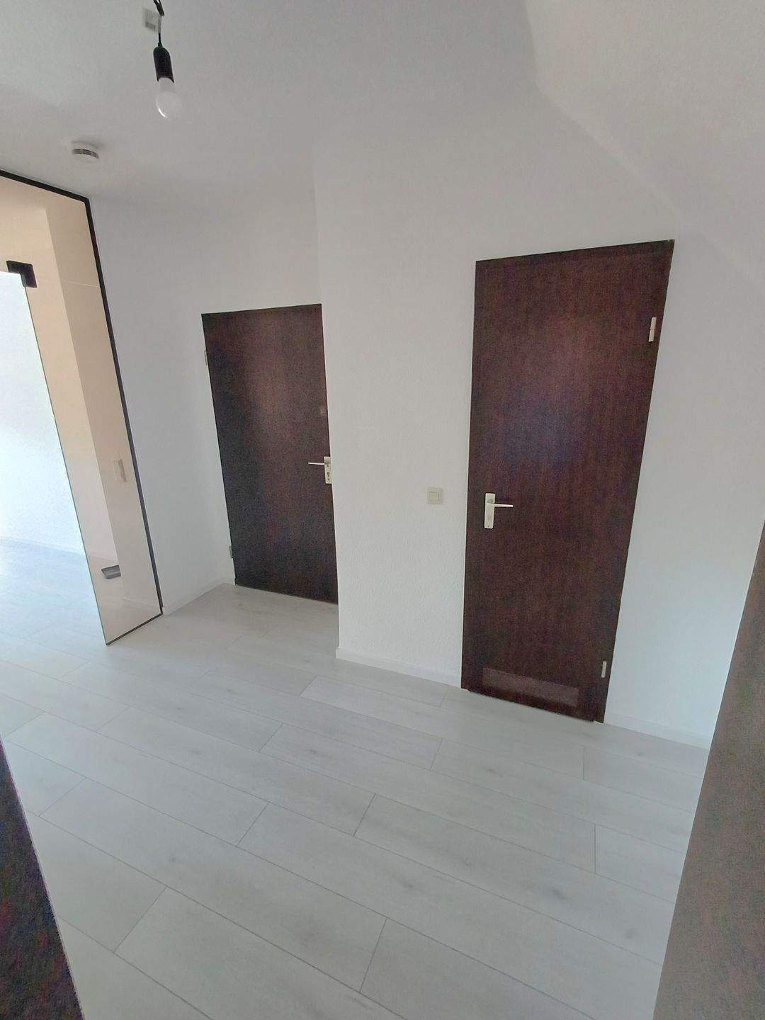 4-Zimmer-Wohnung mit TG-Stellplatz und bester Infrastruktur in ruhiger Südstadtlage – Nürnberg – Vorschaubild 5