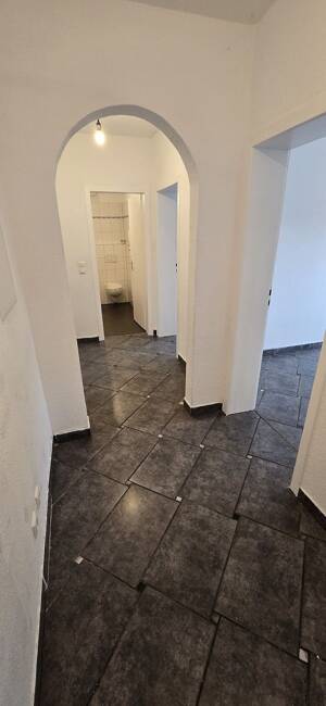 Sehr schöne renovierte 3 Zimmer Wohnung in Gelsenkirchen zu vermieten – 45881 Gelsenkirchen – Vorschaubild 8
