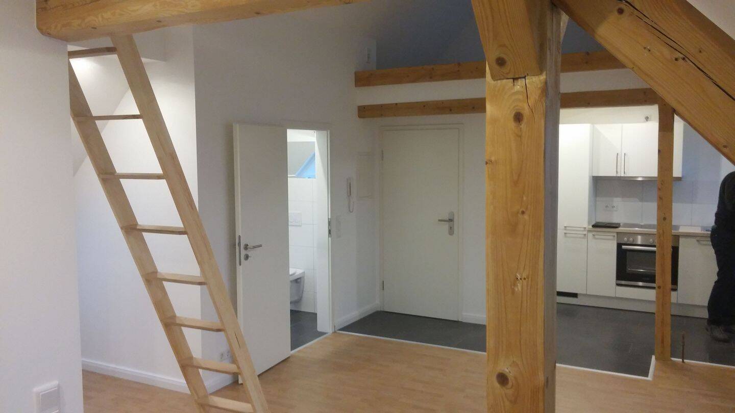 Zum 01.07.2026 - außergewöhnliche Galeriewohnung mit Ausblick