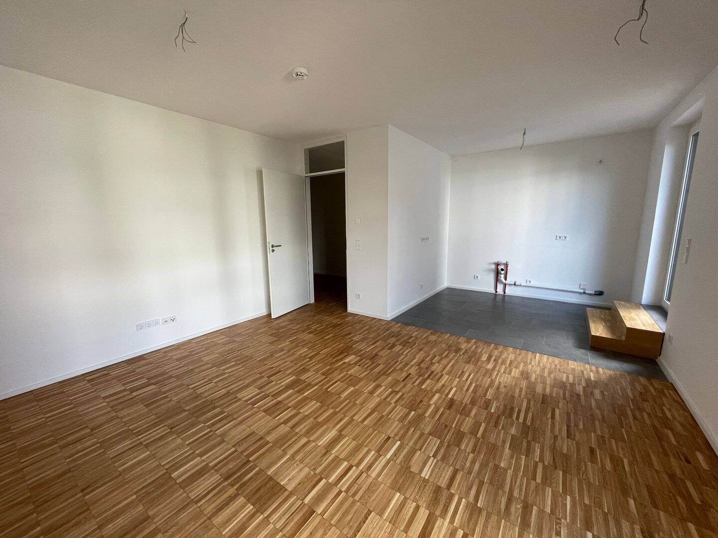 Helle 3-Zimmer Wohnung mit großer Terrasse – Nürnberg – Vorschaubild 2