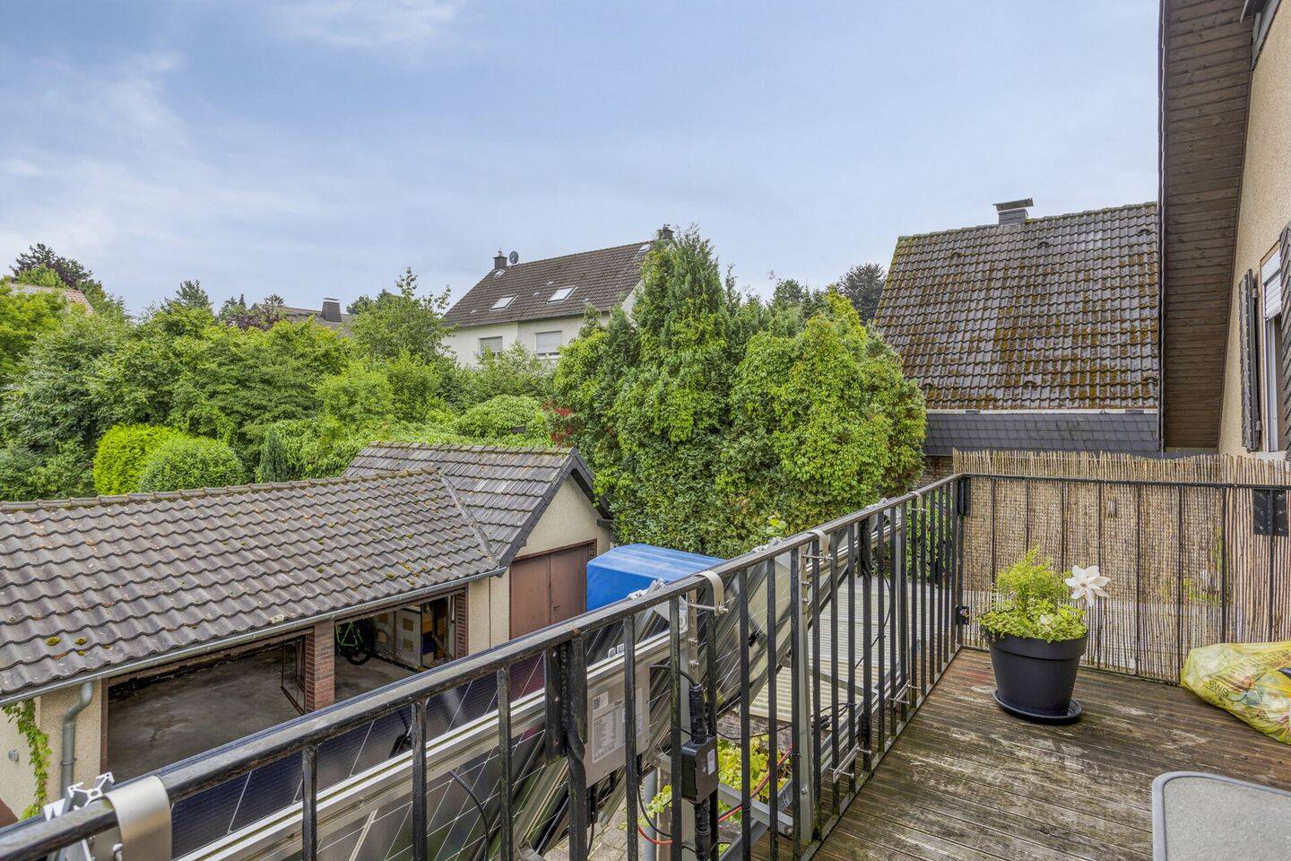 Vielseitiges Wohnhaus mit Einliegerwohnung - Ideal für Familie, Arbeit oder zur Vermietung – Bergisch Gladbach – Vorschaubild 9