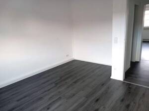 Helle 2,5 R.-Wohnung inkl. neuwertiger Einbauküche für max. 2 Personen – 46117 Oberhausen – Vorschaubild 6