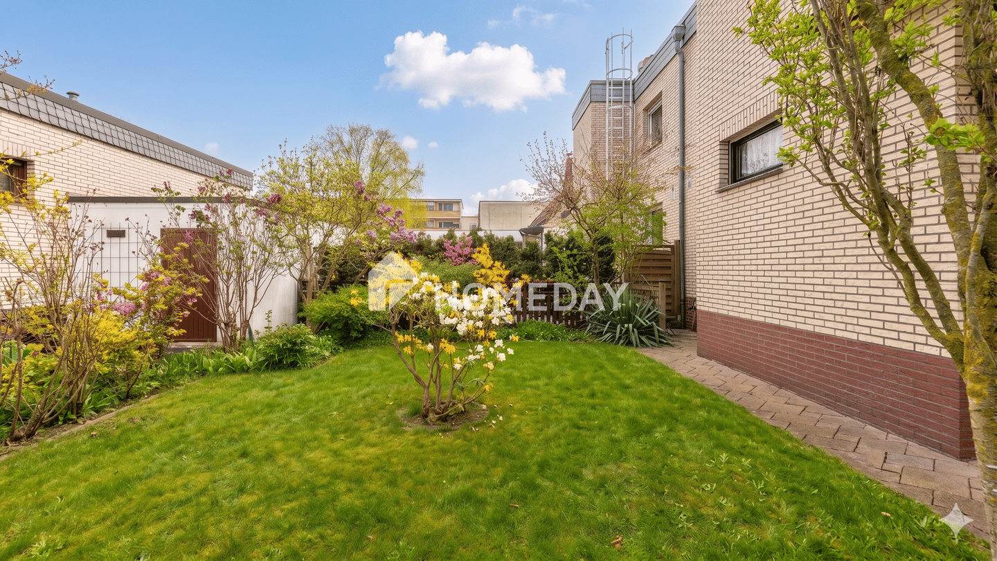 Familienfreundliche Doppelhaushälfte mit 4 Zimmern, Vollkeller, Garten, Terrasse und Garage – Berlin – Vorschaubild 4