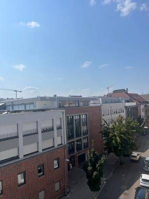...mit Blick über die Dächer. Zentral und dennoch ruhig gelegenes 1- Zimmer Apartment - Nähe Nauwieser Viertel – 66111 Saarbrücken – Vorschaubild 3