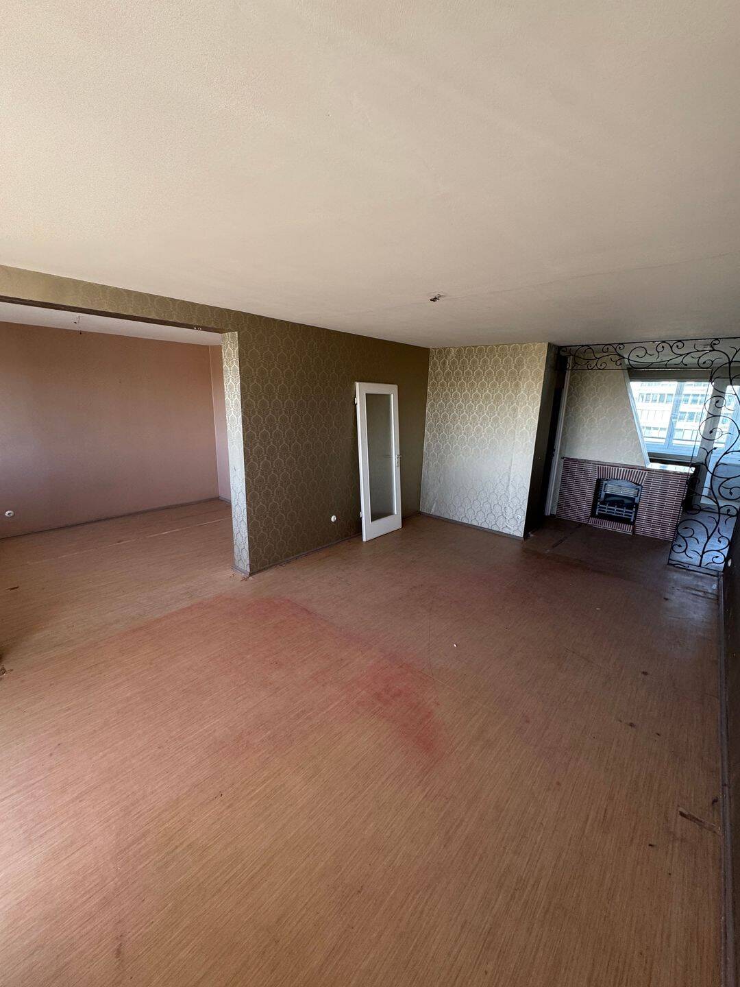 Sanierungsbedürftige 3 Zimmer Wohnung am NordOst- Bahnhof mit Potential – Nürnberg – Vorschaubild 9