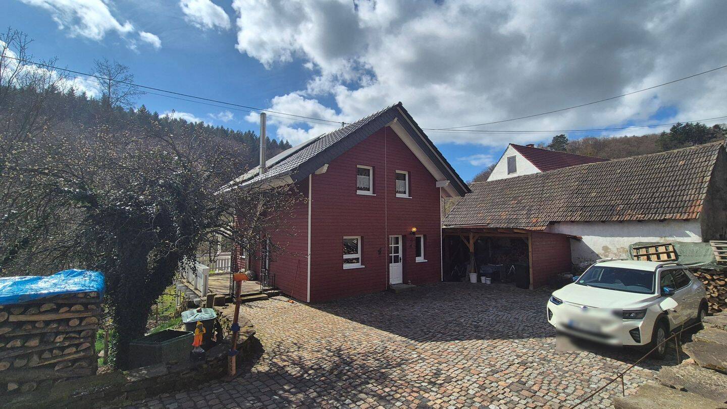 Helles Neubauhaus in Gundersweiler im schwedischen Stil - sonnig und energieeffizient