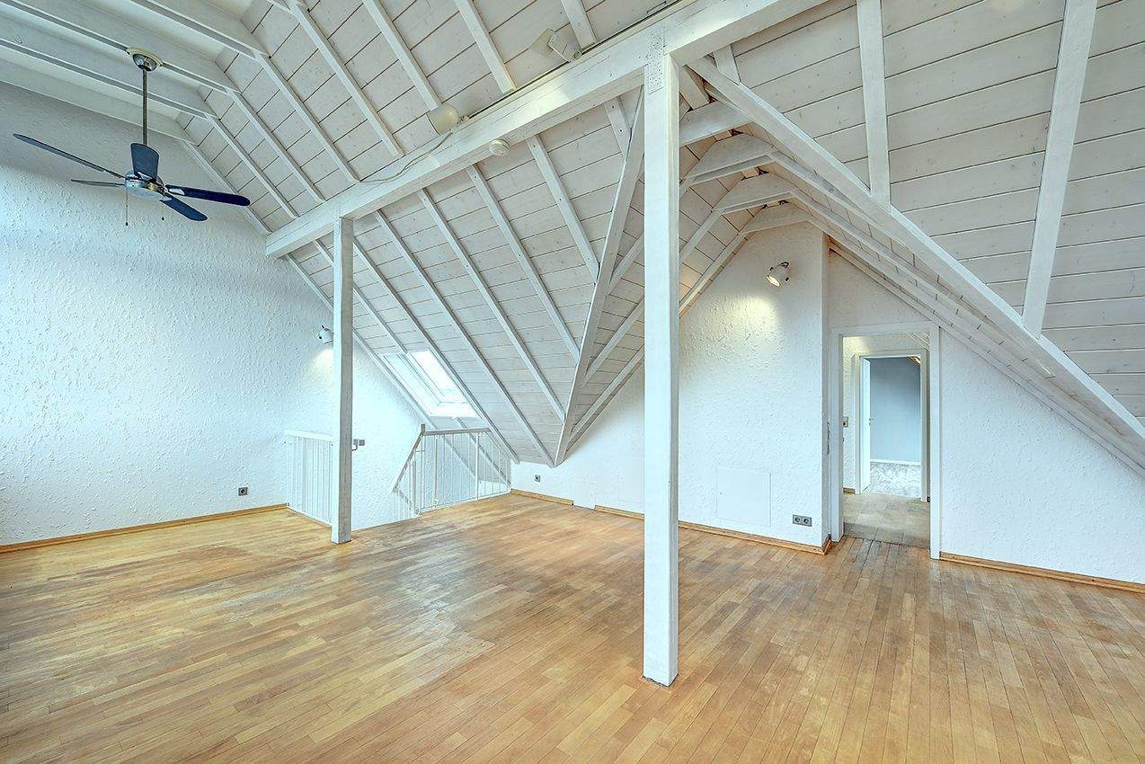 Maisonette mit Loftcharakter - außergewöhnliches Wohnen über den Dächern von Düsseldorf-Wersten – Düsseldorf – Vorschaubild 4