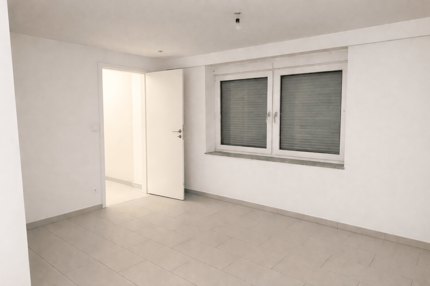 Haus mit viel Ausbaupotenzial | Schmidt&Co. Immobilien – Frankfurt am Main – Vorschaubild 2