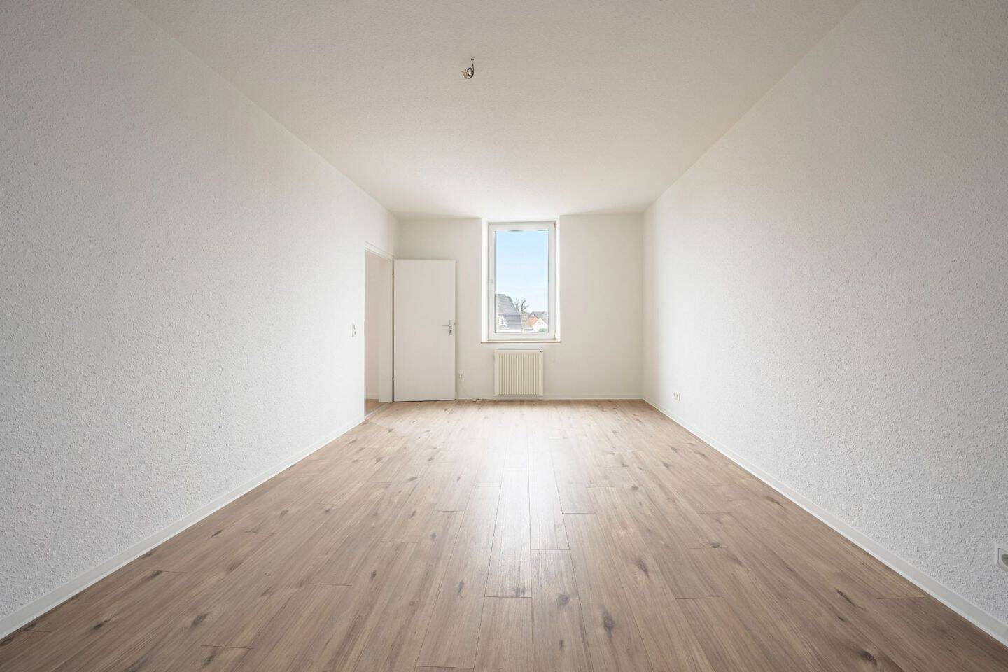 Modernisierte 4-Zimmer-Wohnung mit exklusivem Garten und Ausbaupotenzial – Dortmund – Vorschaubild 3