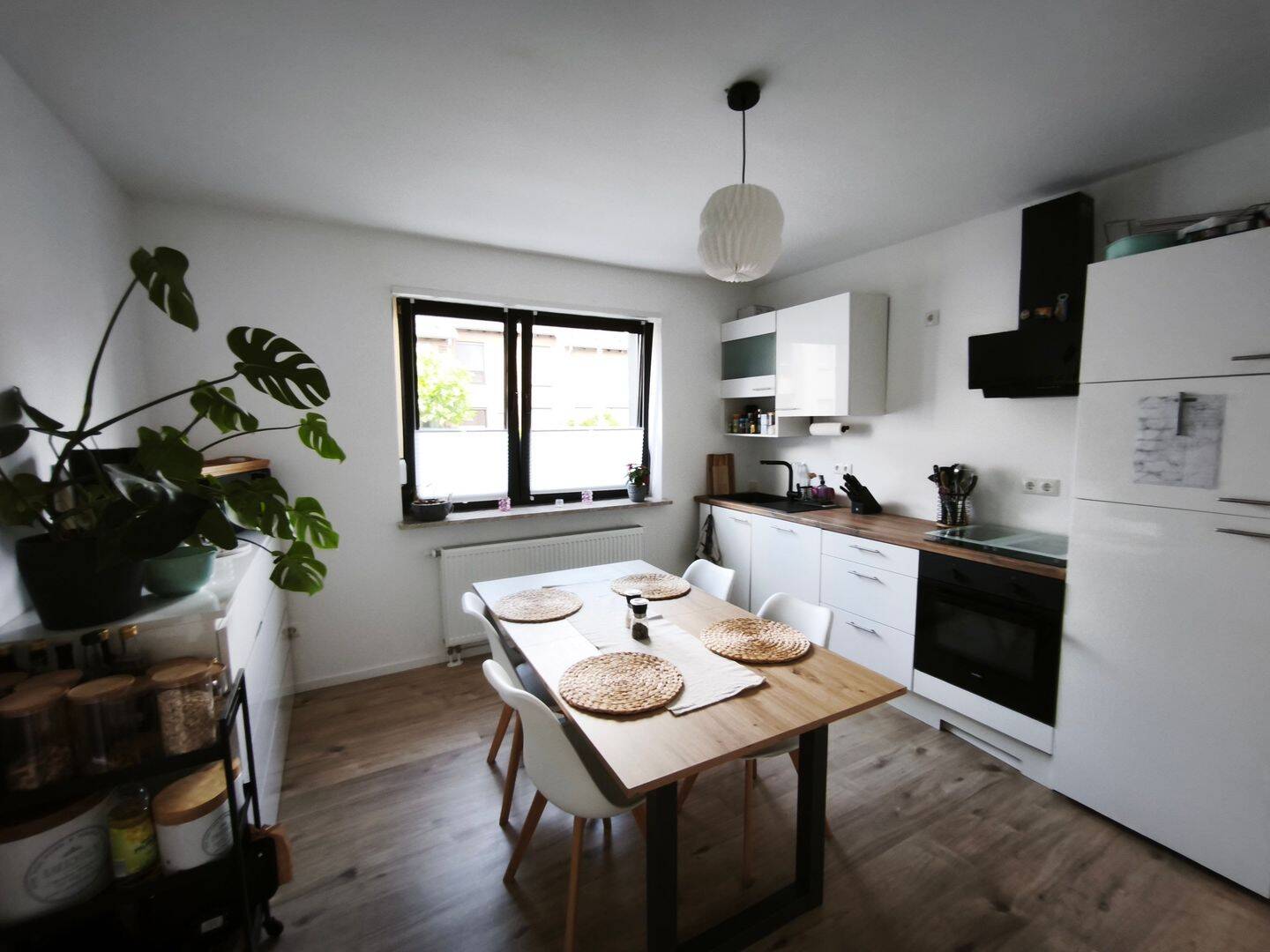 2,5-Zimmer-Erdgeschosswohnung mit Garten in ruhigem 3-Familienhaus
