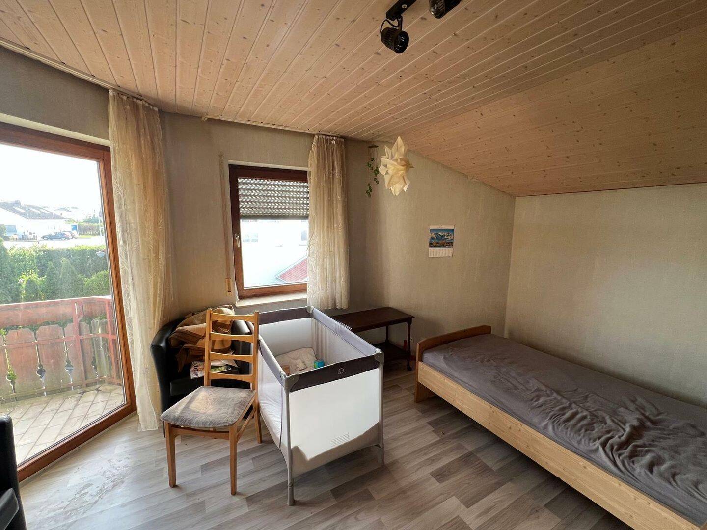 Mehrgenerationenhaus mit Entwicklungspotenzial in ruhiger Lage von Hildrizhausen – Hildrizhausen – Vorschaubild 6