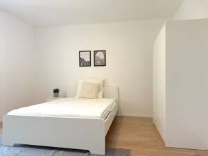 ?? Zwei möblierte Zimmer frei in moderner 4er-WG - Wasgaustraße 47, Frankfurt am Main! – 65929 Frankfurt am Main – Vorschaubild 2