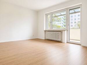 Charmante 3-Zimmer Wohnung mit Stellplatz in München – 81475 München – Vorschaubild 1