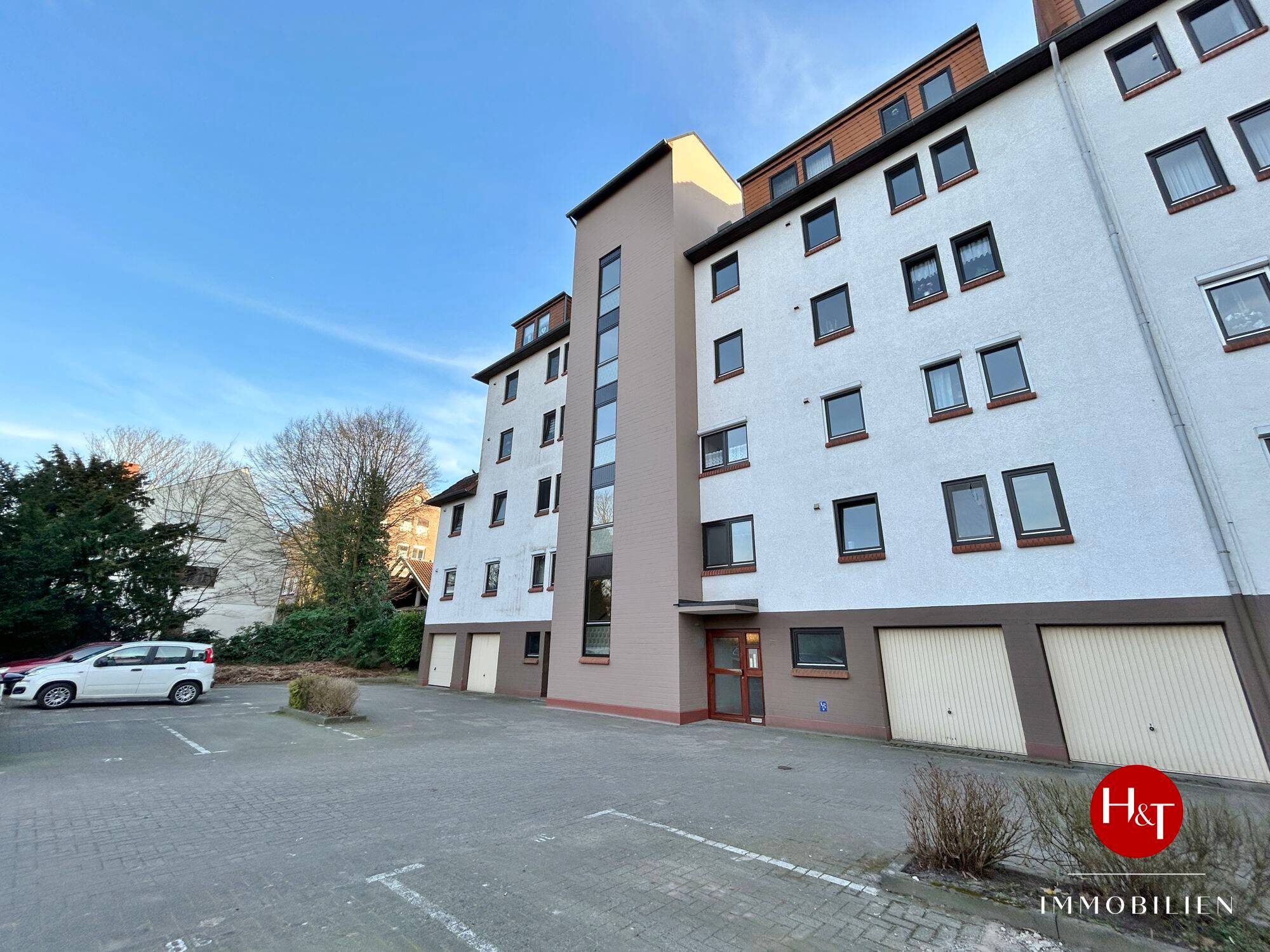 Mitten in Brinkum - frisch renovierte drei Zimmer ab sofort verfügbar!