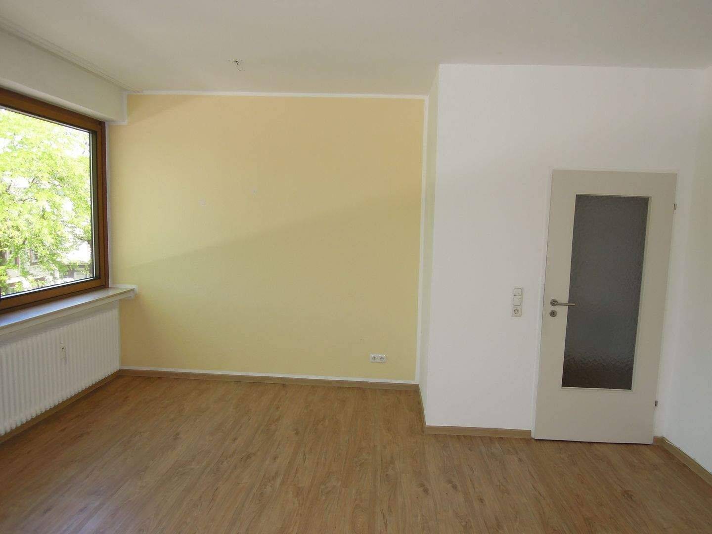 Trier, Nähe Konstantin Basilika und Palastgarten - Helle 3 ZKB Wohnung in einem Dreifamilienhaus zu verkaufen ! – Trier – Vorschaubild 9