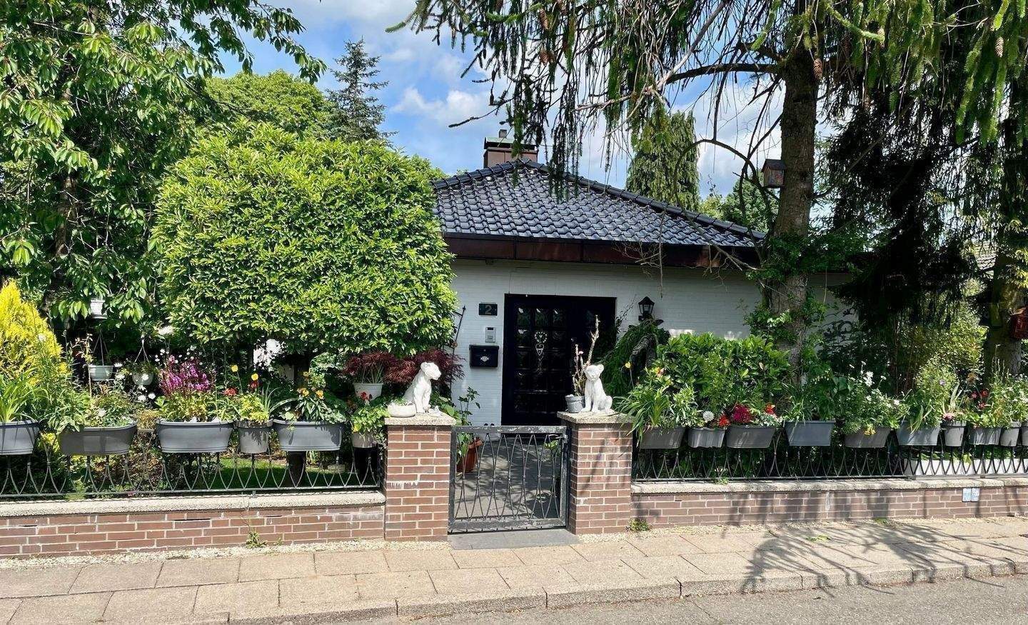 Top Bungalow mit Vollkeller – Großhansdorf – Bild 1 von 9