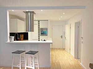Stilvolle 2-Zi.-Luxuswhg. mit Terrasse, eigenem Gartenanteil und TG-Stellplatz