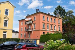 Kapitalanleger aufgepasst +++ Hübsche, vermietete 2-Raum-Wohnung mit Sonnenbalkon in guter Wohnlage