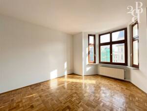 Altbauperle mit Balkon - 4-Zimmer-Wohnung in zentraler Lage – 39104 Magdeburg – Vorschaubild 2