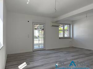 Hochattraktive 3 Zimmer Wohnung mit eigenem Eingang und Balkon - Erstbezug – 71083 Herrenberg – Vorschaubild 4