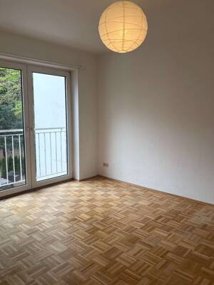 Licht.Lage.Lebensgefühl. Attraktive Wohnung mit Einbauküche, Balkon & Stellplatz – 20357 Hamburg – Vorschaubild 4