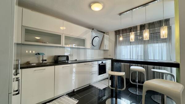 Etagenwohnung in 76137 Karlsruhe mit 102 m² kaufen