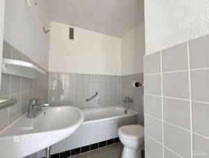 Renoviertes Wohnen mit Balkon und zwei Schlafzimmern – 27570 Bremerhaven – Vorschaubild 6