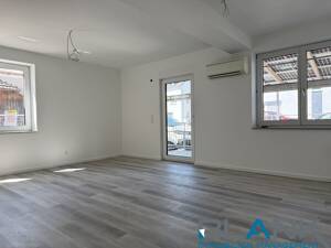 Hochattraktive 3 Zimmer Wohnung mit eigenem Eingang und Balkon - Erstbezug – 71083 Herrenberg – Vorschaubild 3
