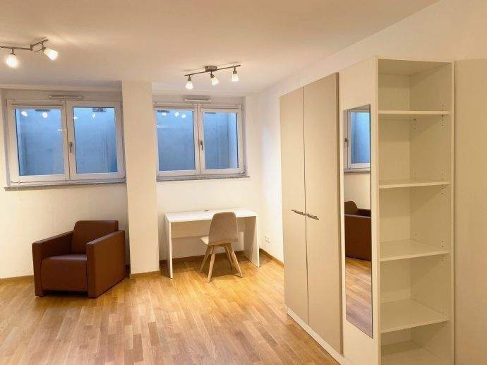 TOP MODERNE UND VOLL MÖBLIERTE 1 ZIMMER WOHNUNG MIT EINBAUKÜCHE IM HERZEN VON ERLANGEN – Erlangen – Vorschaubild 6