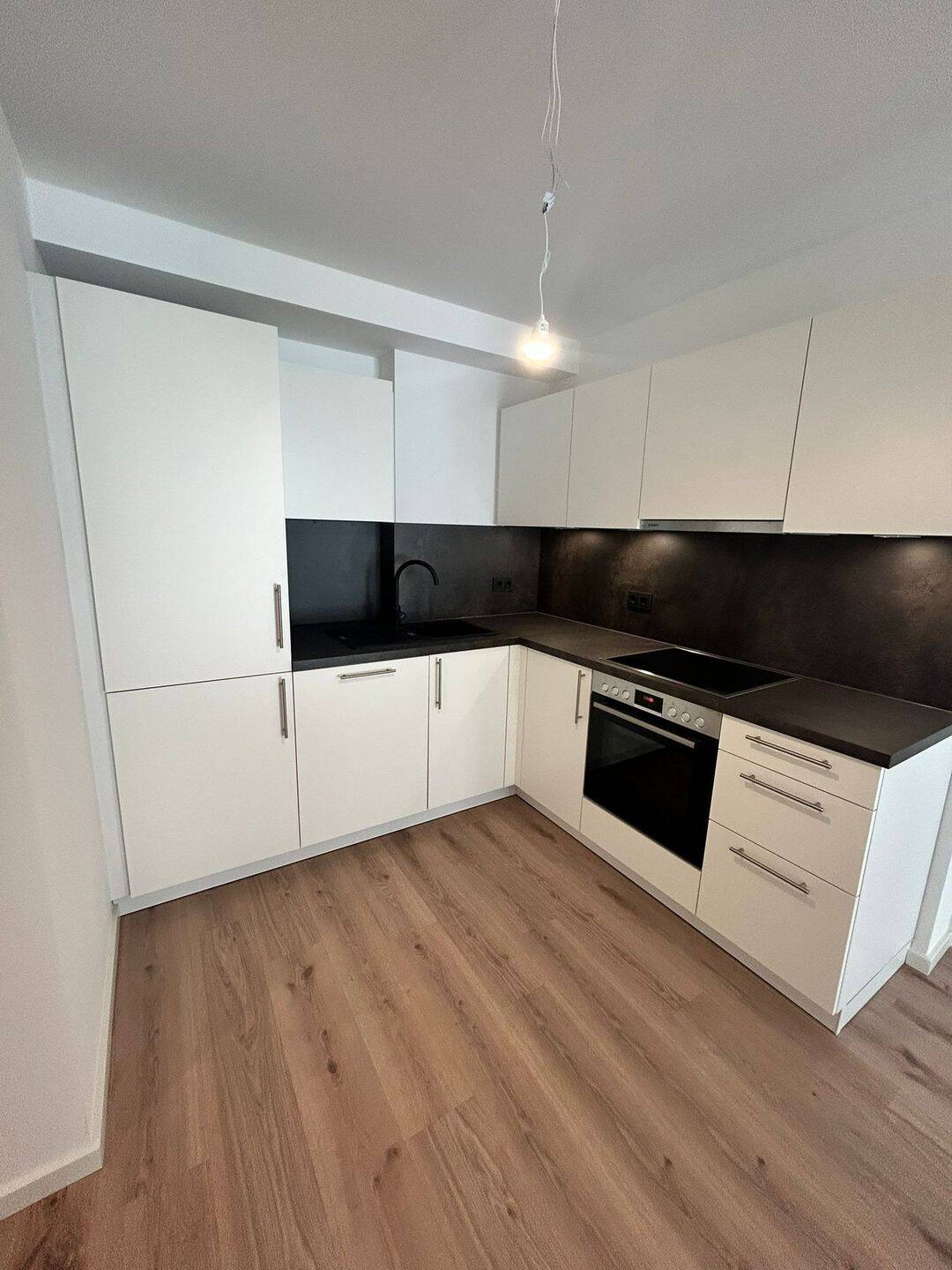 Exklusiver Neubau: 3 Zimmer-Wohnung Balkon überdacht | EBK | Abstellraum | TG – Nürnberg – Vorschaubild 5