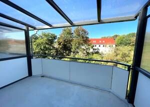 Großer Balkon mit Blick ins Grüne – 39387 Oschersleben – Vorschaubild 1