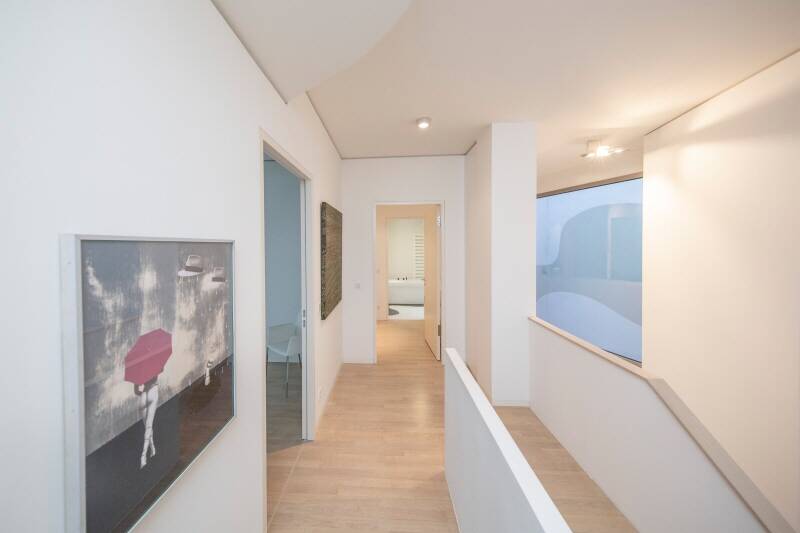 In Mitte - Maisonette mit Garten! 5,5 Zimmer mit Kamin EBK Aufzug u TG – Berlin – Vorschaubild 4