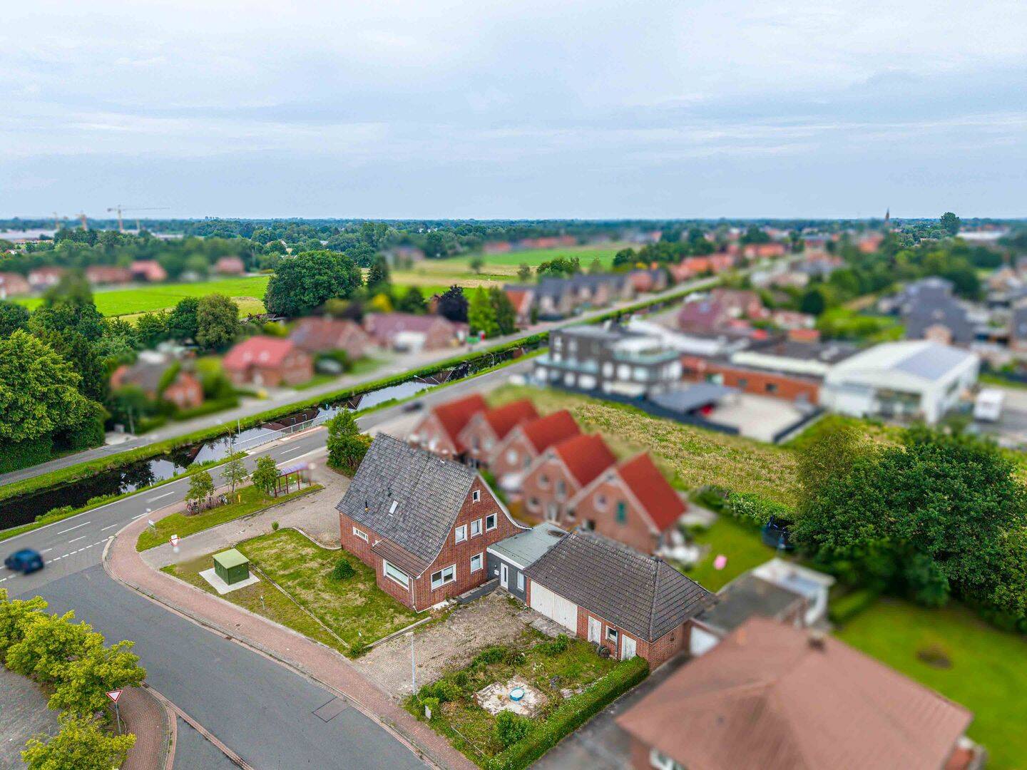 Attraktive Kapitalanlage: Vermietetes Wohn- und Geschäftshaus mit Entwicklungspotenzial ! – Rhauderfehn – Vorschaubild 2
