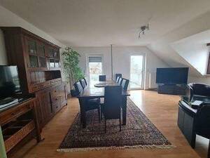 Trier-Irsch zu vermieten ab 15.11. oder früher: 2,5 ZKB im 2.OG(DG), Balkon mit Weitblick, – 54296 Trier – Vorschaubild 2