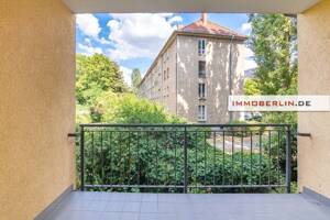 IMMOBERLIN.DE - Sehr attraktive Wohnung mit Loggia in Ruhelage nahe Antonplatz