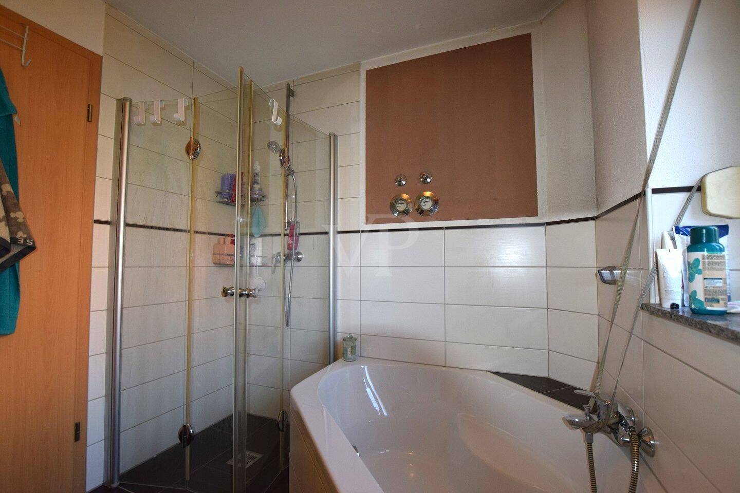 Attraktives Mehrfamilienhaus mit Garagen/Stellplatz, voll vermietet, im Herzen der Altstadt! – Feuchtwangen – Vorschaubild 8