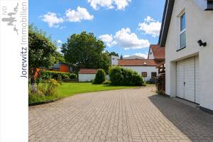 Bi-Hillegossen: Saniertes Ein- bis Zweifamilienhaus mit Garage und schönem Gartengrundstück – 33699 Bielefeld – Vorschaubild 8