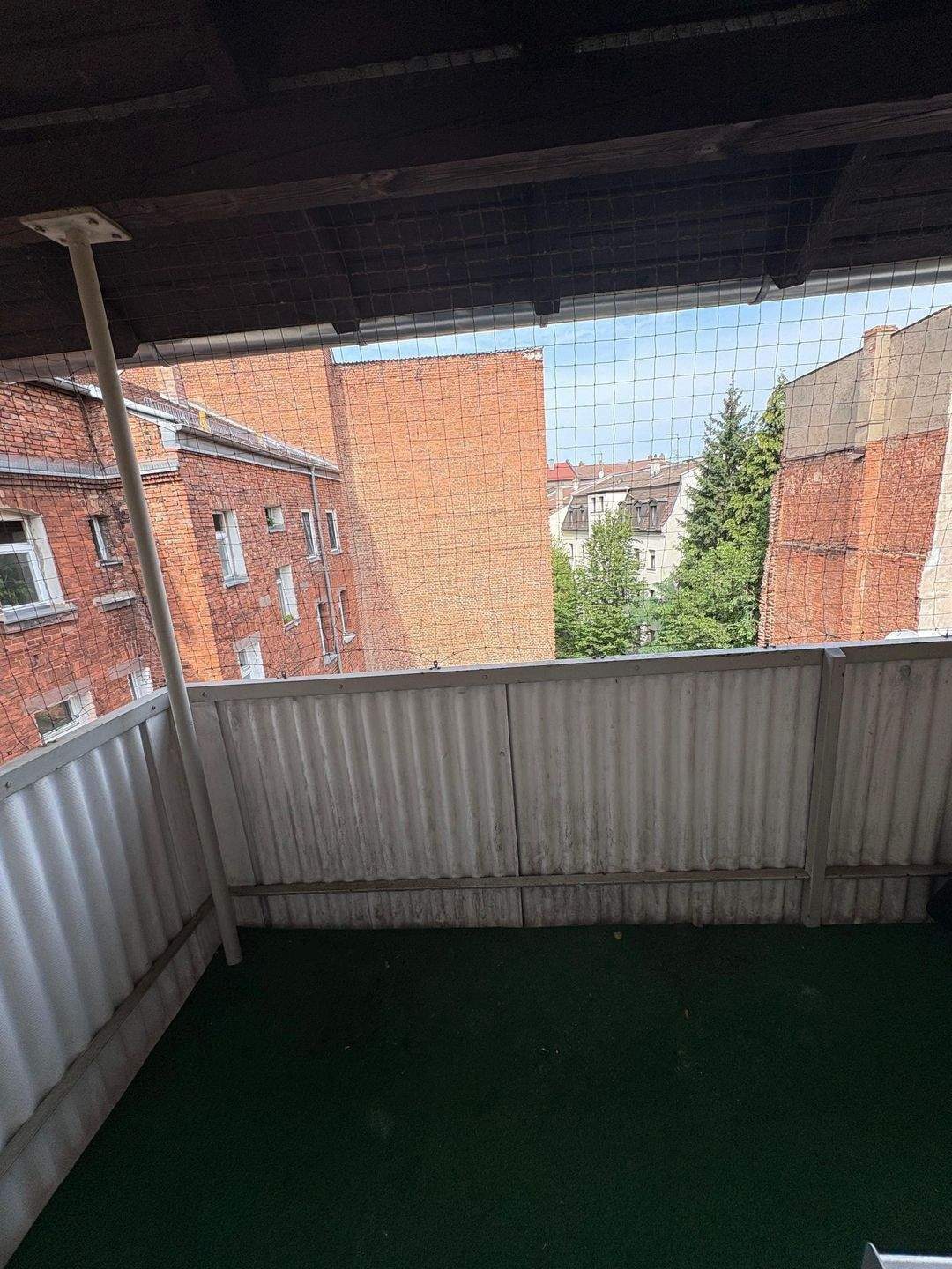 Großzügiges Zimmer mit Balkon in WG in Nürnberg Gostenhof - RENOVIERT und MÖBLIERT – Nürnberg – Vorschaubild 2