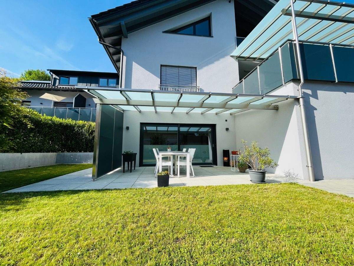 Exklusives Designhaus mit Weitblick - Luxus, Stil und Raumgefühl pur – Traunreut – Bild 1 von 9