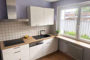6 Zimmer. Viel Platz. Wohnen im Grünen mit Balkon und TG – 40629 Düsseldorf – Vorschaubild 4