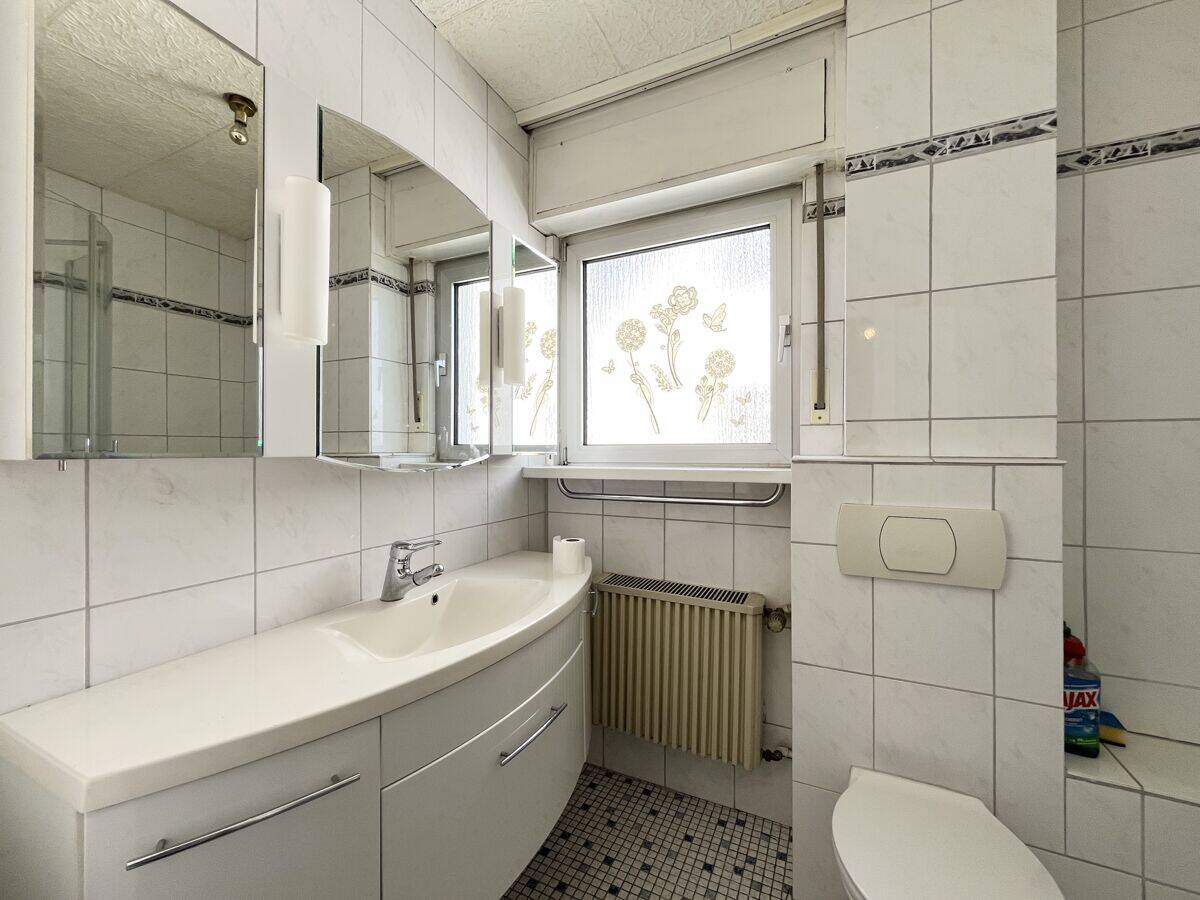 Ihr neues Zuhause: Gemütliches Einfamilienhaus mit traumhaftem großen Garten – Obertshausen – Vorschaubild 3
