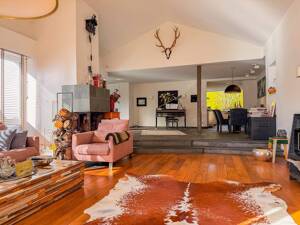 ***Exklusive Villa, idyllische Lage direkt am Waldrand von Waldtrudering***prominenter Vorbesitz*** – 81827 München – Vorschaubild 6