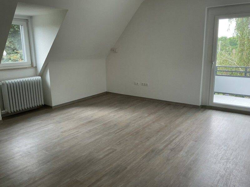 Nette Nachbarn gesucht: gemütliches Nest unter dem Dach