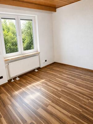 Großzügige Erdgeschosswohnung mit Garten : Nähe Universität – 54296 Trier – Vorschaubild 3