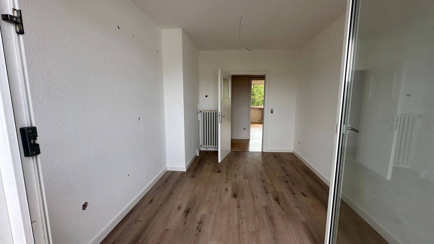 Charmante 4-Zimmer-Wohnung mit Balkon in gepflegtem Vierfamilienhaus – Trier – Vorschaubild 8
