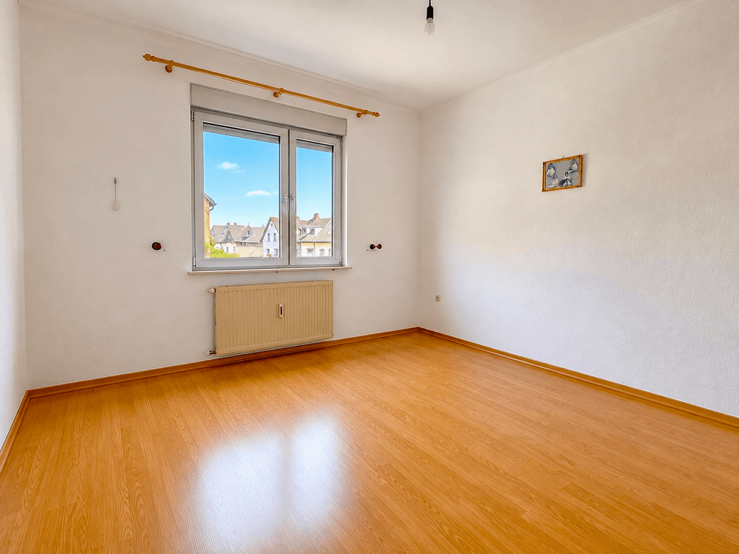 Zweifamilienhaus mit Scheune & zusätzlichem Baupotenzial in begehrter Lage von Hanau-Klein-Auheim – Hanau – Vorschaubild 4