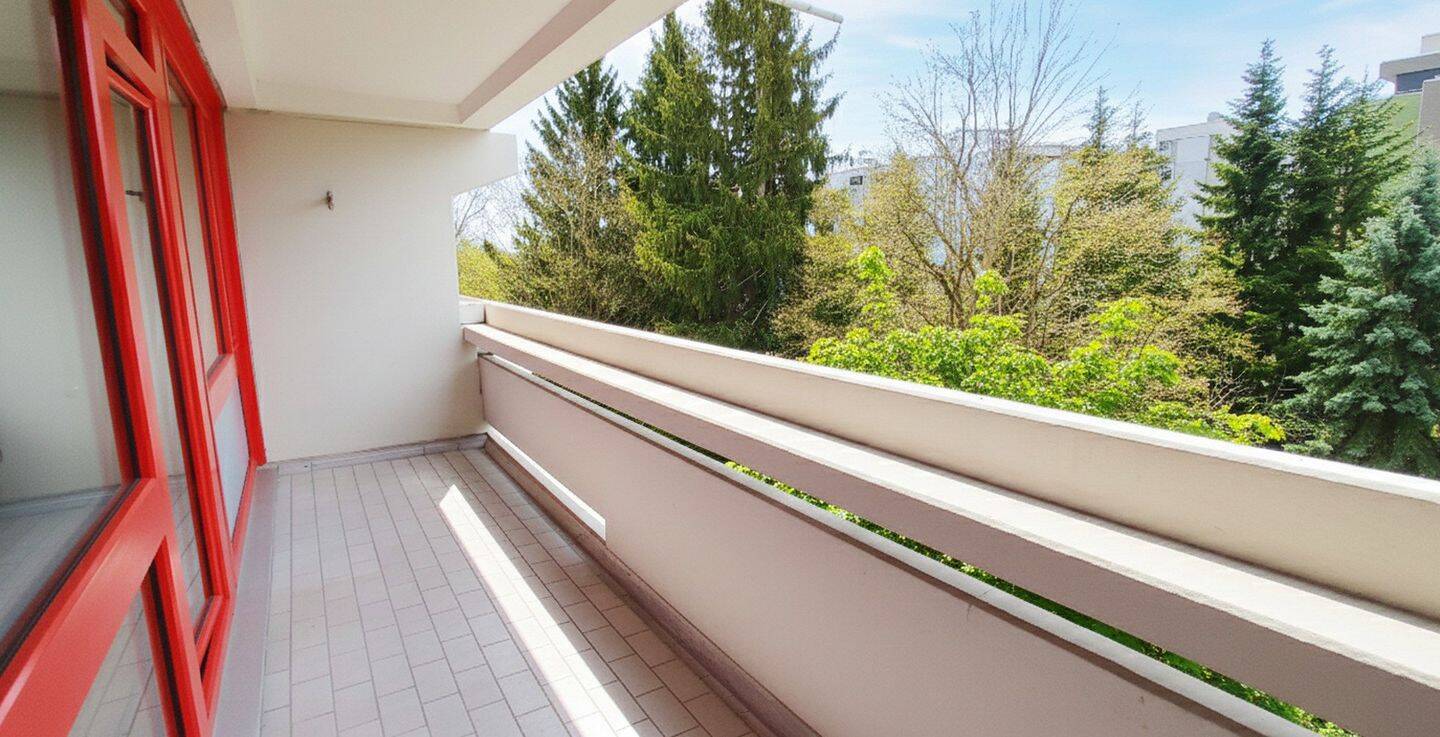 Top-Lage am Olympiapark - 3-Zimmer-Wohnung mit Südbalkon & TG in Schwabing-West – München – Vorschaubild 3