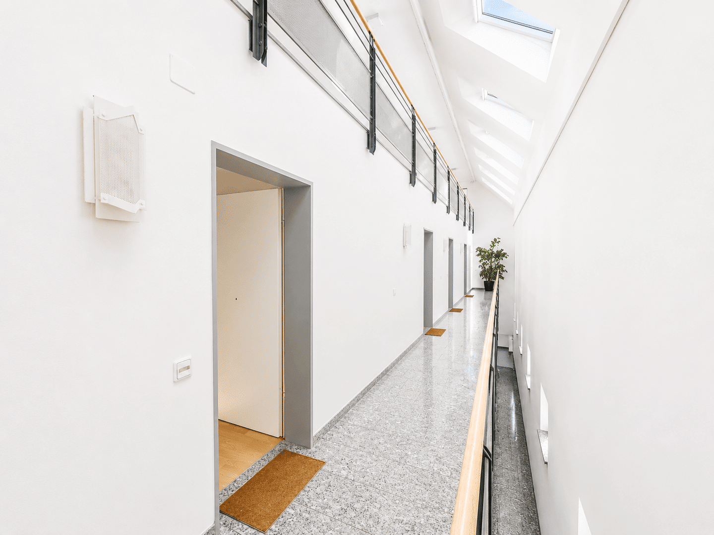 Komplett möbliertes Apartment in Dachaus Zentrum zu vermieten! – Dachau – Vorschaubild 9