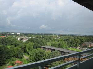 Spektakulärer Weitblick Vermietetes 1-Zimmer-Apartment am Elbe-Einkaufszentrum – 22609 Hamburg – Vorschaubild 4